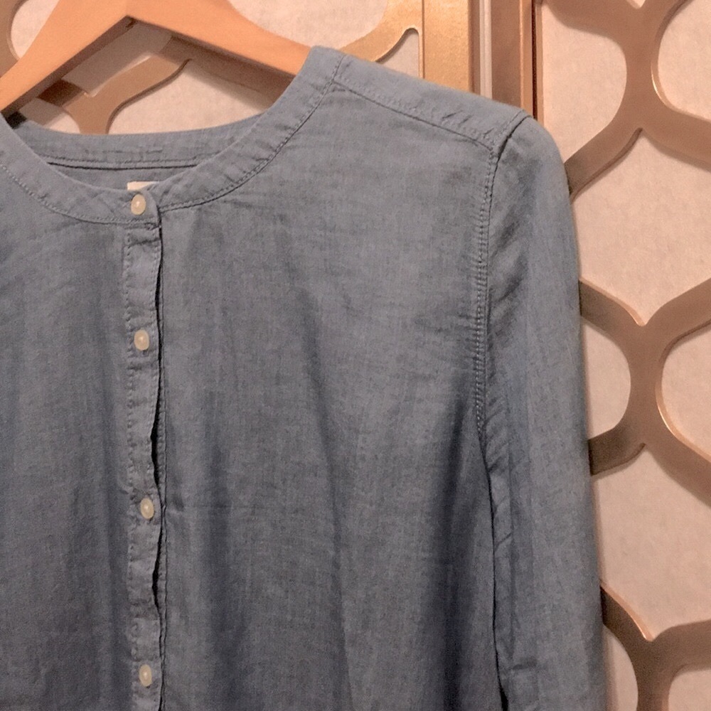 LOFT Chambry Blouse Softened M